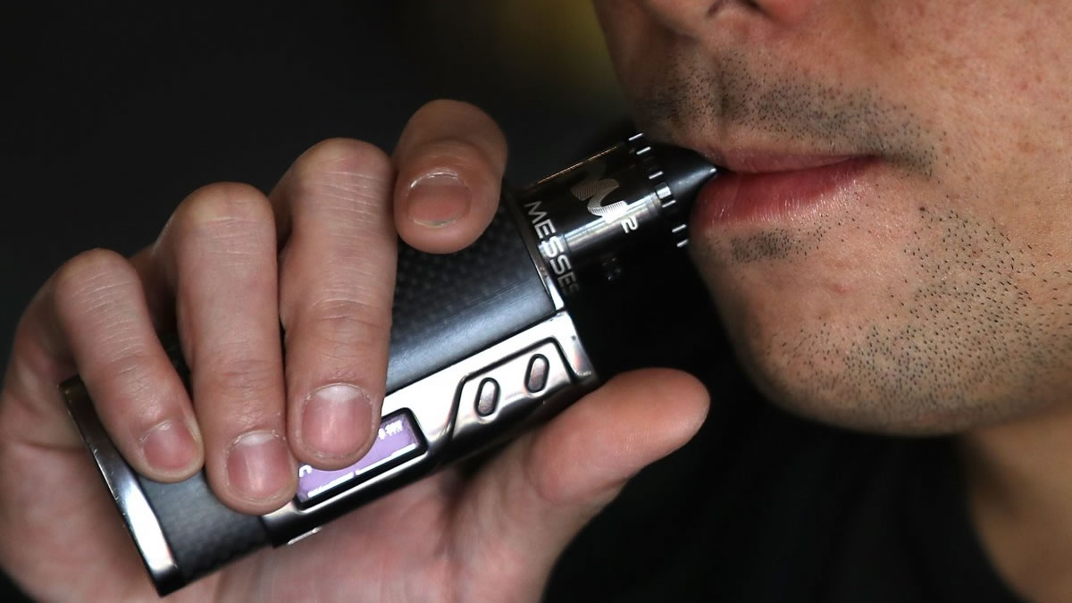 Iowa delays enforcement new vaping law